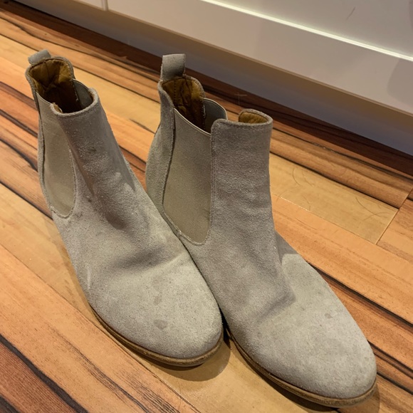 Ladies roots ankle booties - Picture 1 of 9